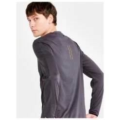 Trail T-Shirt Craft Pro Hypervent LS Wind Top Granite-Calm -Neueste Camping Verkäufe 22ef458c47fd7e78d5cbdb6a4657bf6b6d4ffe46 E22CRAFTTH1215337 10