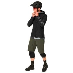 MTB Jacke Oakley Elements Shell Jkt Blackout -Neueste Camping Verkäufe 3f4ce736d956d5d4b5262f536fc499742dbca894 H23OAKLVTT3339749 901