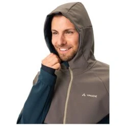 MTB Jacke Vaude Men's Qimsa Softshell Jacket Coconut - Dark Sea -Neueste Camping Verkäufe b014b8e954bc6fd202bebf67071d59c24714a6b9 H23VAUDVTT2252176 901